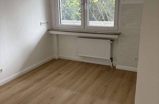 Wohnung mieten in Drohnenweg 12, 44795 Weitmar, 2-Zimmer Erdgeschosswohnung mit großem Balkon in Bochum-Weitmar-Mark