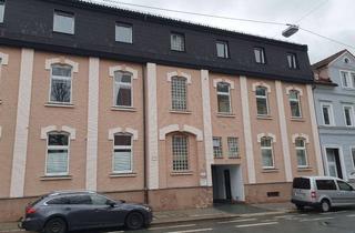 Wohnung mieten in 95028 Innenstadt, DG-Wohnung 4-Zi. und Einbauküche nah der Fußgängerzone