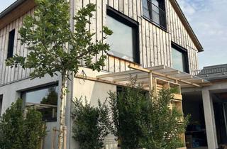 Haus kaufen in 85665 Moosach, Architekten DHH im modernen Alpenhaus Stil mit Alpenblick