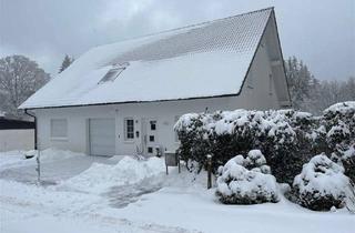 Einfamilienhaus kaufen in 59955 Winterberg, Winterberg - Außergewöhnliches EFH mit Wohnmobil-Garage in Neuastenberg!