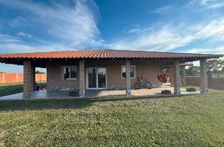 Haus kaufen in 66894 Bechhofen, Bechhofen - Haus mit viel Land in Bolivien zu verkaufen. 130m2 + 1ha