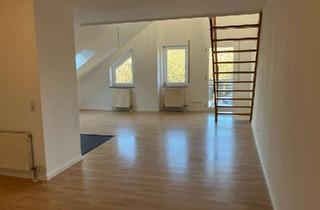 Wohnung kaufen in 71665 Vaihingen an der Enz, Vaihingen an der Enz - 1,5-Zimmer-Maisonettewohnung mit Dachbalkon in VaihingenEnz