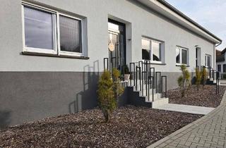 Haus kaufen in 24986 Mittelangeln, Mittelangeln - Zweifamilienhaus, alte Meierei von Privat