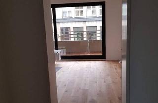Wohnung kaufen in 47051 Duisburg, Duisburg - Barrierefreie und attraktive 2-Zimmer Wohnung im 4. OG mit Balkon