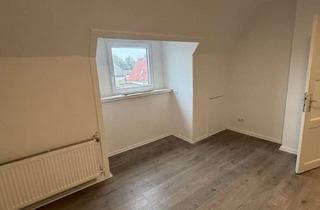 Wohnung mieten in Heinrich-Heine-Straße 26, 25436 Uetersen, Erstbezug nach Sanierung: attraktive 3-Zimmer-Wohnung mit EBK und Balkon in Uetersen