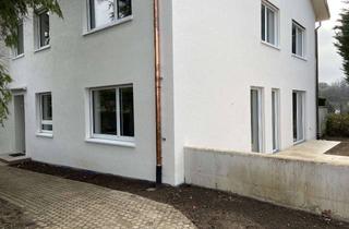 Wohnung mieten in Priesterrain 16, 79540 Lörrach, Großzügige 4,5-Zimmer-Wohnung mit Terasse und Garten in Bestlage