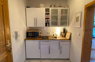 Wohnung mieten in Langenbrucker Mühle, 91080 Uttenreuth, Attraktive 1-Zimmer-Wohnung im 2. Obergeschoss – naturnah und stadtnah