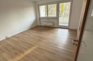 Wohnung mieten in Berthold-Haupt-Straße 36, 01257 Leuben, Helle 3-Zimmer-Wohnung mit Balkon in Dresden-Leuben