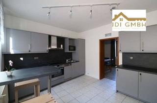 Wohnung mieten in Karlstraße 58, 18055 Stadtmitte, Modernisierte und geräumige 2-Zimmer-Wohnung in Rostock