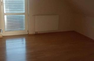 Wohnung mieten in 72127 Kusterdingen, Helle 2,5-Zimmer Dachgeschosswohnung mit Balkon in Kusterdingen