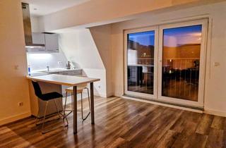 Wohnung mieten in Reinhold-Härzer-Str., 07745 Süd, Über den Dächern von Jena: Lichtdurchflutete 2-Zimmer-Wohnung in Bestlage