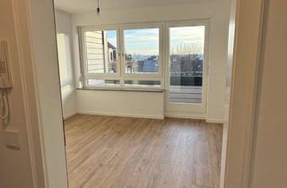 Wohnung mieten in Mittlerer Lechfeldweg 20b, 86179 Haunstetten, Erstbezug nach Sanierung: 2-Zi.-Dachgeschosswohnung in Augsburg-Haunstetten