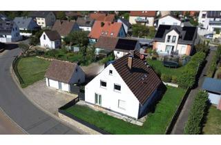 Haus kaufen in 97270 Kist, Kist - Gepflegtes Zweifamilienhaus in sehr guter Lage von Kist mit Garten, Garage und Stellplätzen