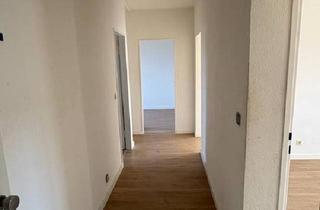 Wohnung kaufen in 36396 Steinau, Steinau an der Straße - Freie helle 3-Zimmer Wohnung mit Balkon und Stellplatz