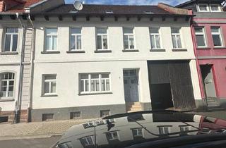 Mehrfamilienhaus kaufen in 37586 Dassel, Dassel - Modernisiertes Mehrfamilienhaus mit Innenhof und Garage
