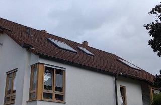 Wohnung kaufen in 86368 Gersthofen, Gersthofen - Generalsanierte 3-Zimmer DG Wohnung m. Loggia, lukrativ vermietet