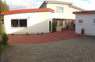 Haus kaufen in 34233 Fuldatal, Fuldatal - 2 Familienhaus mit Gewerbe-Büro-Praxisfläche -Seminaräume nutzbar - ohne Investionsstau