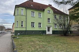 Wohnung kaufen in 06849 Süd, Helle ETW 1.OG mit Balkon, Stellplatz in Dessau-Süd