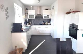 Wohnung mieten in Heinsheimer Straße 83, 74906 Bad Rappenau, Attraktive 3,5-Zimmer Wohnung im 1. OG mit Balkon , Einbauküche und Einzelgarage in Bad Rappenau