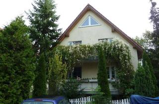 Wohnung mieten in Hubertusstr. 14, 12529 Schönefeld, Gepflegte, renovierte 2-Zimmer Wohnung mit Balkon und Blick ins Grüne