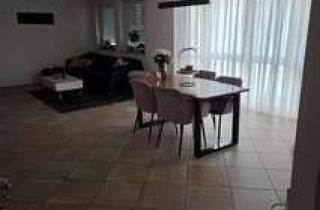 Wohnung mieten in Pfarrgasse, 72587 Römerstein, Helle 2,5-Zimmer Wohnung im 1. OG in Römerstein