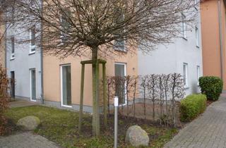Wohnung mieten in Pfarrer-Wachsmann-Str., 17489 Fleischervorstadt, Helle 2,5-Zimmer Wohnung mit Terassen im EG provisionsfrei