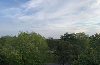 Wohnung mieten in 33647 Brackwede, Helle 3-Zimmer Wohnung im 3. OG mit Balkon in Bielefeld-Brackwede