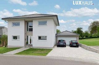 Villa kaufen in 53773 Hennef, Viel Platz für Familie und Natur - elegante Stadtvilla auf weitläufigem Grundstück mit Weideland