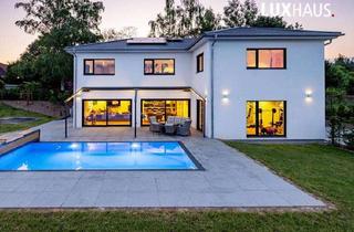 Villa kaufen in 53773 Hennef, LUXHAUS-Stadtvilla - funktional, modern und familiengerecht mit großzügigem Grundstück mit Weideland