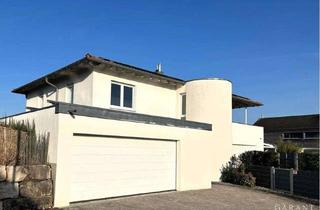 Villa kaufen in 74379 Ingersheim, Repräsentative Architektenvilla in exklusiver und absolut ruhiger Feldrandlage