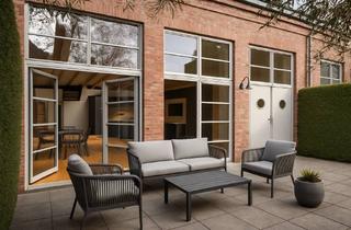 Haus kaufen in 40468 Unterrath, Außergewöhnliches Loft im Townhouse-Stil mit Industriecharme - Einbauküche und Stellplatz inkl.