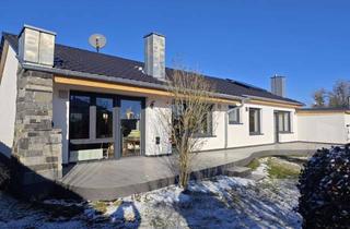 Haus kaufen in 94486 Osterhofen, Attraktiver, modernisierter Bungalow in ruhiger Lage von Osterhofen.