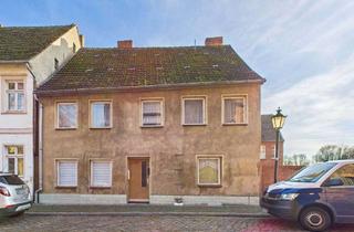 Einfamilienhaus kaufen in 39539 Havelberg, Wohnen am Wasser: Einfamilienhaus mit Potenzial und einzigartigen Havelblick