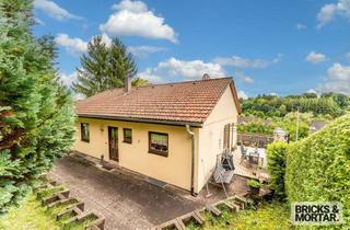 Einfamilienhaus kaufen in 78647 Trossingen, Geräumiges Einfamilienhaus in sonniger Hanglage mit Terrasse und schönem Ausblick