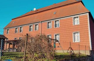 Mehrfamilienhaus kaufen in 39387 Hornhausen, Mehrfamilienhaus im Oscherslebener Ortsteil Hornhausen