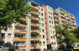 Anlageobjekt in 81737 München, Komfortable 1,5-Zimmer Wohnung im 2. OG mit Balkon - vermietet