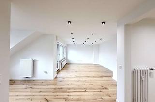 Wohnung kaufen in 68199 Neckarau, Erstklassig renovierte Wohnung in Toplage*Nähe Stollenwörthweiher*DG-Wohnung*MA Niederfeld*