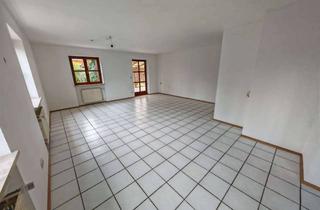 Wohnung mieten in Am Strogenkanal 10, 85465 Langenpreising, Helle 4-Zimmer Wohnung mit Balkon in Langenpreising