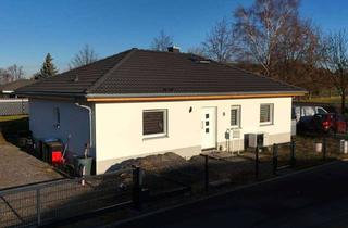 Haus kaufen in Am Torbogen, 06794 Glebitzsch, Zukunftssicher & energieeffizient: Moderner Bungalow aus 2024 auf 728 m² Grundstück in Glebitzsch