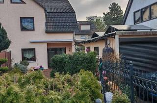 Haus kaufen in Falkenseer Chaussee, 174D, 13589 Spandau, Reihenendhaus am Stadtrand von Spandau mit 140qm Nutzfläche