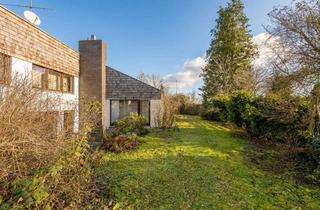 Anlageobjekt in 72622 Nürtingen, Einfamilienhaus mit Pool, Einliegerwohnung und weitläufigem Grundstück