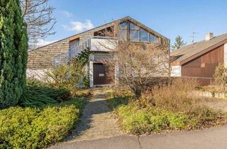 Anlageobjekt in 72622 Nürtingen, Einfamilienhaus mit Pool, Einliegerwohnung und weitläufigen Grundstück