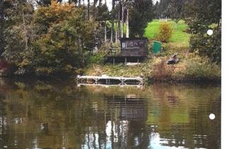 Immobilie kaufen in 71543 Wüstenrot, Kaufpreis um 22.000 EUR herabgesetzt. Privater Angel See zum Fischen und Entspannen.