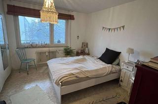 Wohnung kaufen in 79219 Staufen, Schöne, gepflegte 3-Zimmer-Wohnung mit zwei Balkonen in toller Lage!