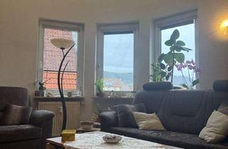 Wohnung kaufen in Hauptstraße 26, 71083 Herrenberg, Zuhause auf zwei Ebenen: 4,5 Zimmer mit Balkon und Garage