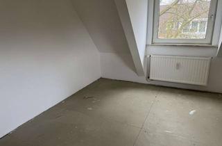 Wohnung mieten in Fleuenbruch 39, 45355 Bergeborbeck, Charmante 1-Zimmer Dachgeschosswohnung in Bergeborbeck