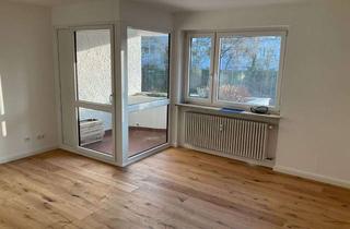 Wohnung mieten in Freiherr-Vom-Stein-Straße, 93049 Westenviertel, Vollständig renovierte 1-Zimmer-Wohnung mit Balkon und Einbauküche in Regensburg-Prüfening