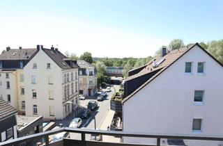 Wohnung mieten in Kupferdreher Straße 138, 45257 Kupferdreh, Maisonette-Wohnung mit Balkon in Essen Kupferdreh. Garage verfügbar.