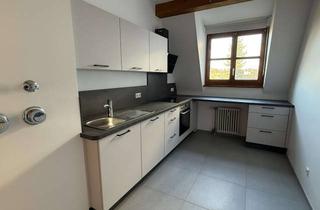 Wohnung mieten in Am Sternenkeller, 77933 Lahr, Traumhafte, komplett sanierte 2,5-Zimmer Dachgeschosswohnung