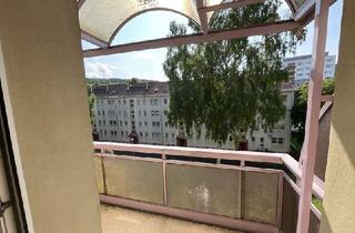 Wohnung mieten in Leonhard-Frank-Straße 68, 98529 Suhl, Schöne 3-Raum-Wohnung im Grünen